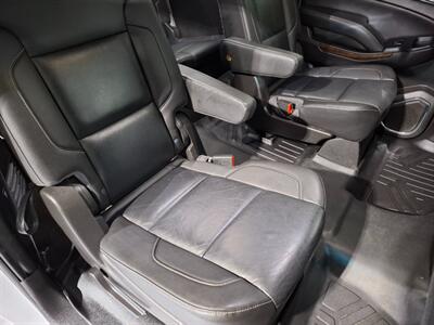 2018 Chevrolet Suburban LT  5.3 v8 4x4 - Photo 19 - Rochelle, IL 61068