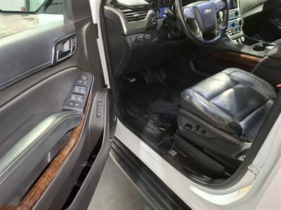 2018 Chevrolet Suburban LT  5.3 v8 4x4 - Photo 11 - Rochelle, IL 61068