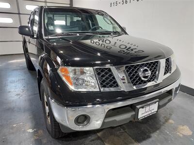 2005 Nissan Frontier SE 4dr King Cab SE  4X4 - Photo 10 - Rochelle, IL 61068