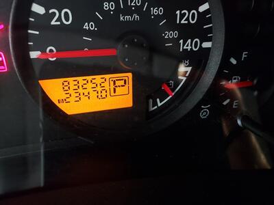2005 Nissan Frontier SE 4dr King Cab SE  4X4 - Photo 24 - Rochelle, IL 61068