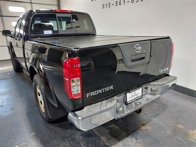 2005 Nissan Frontier SE 4dr King Cab SE  4X4 - Photo 7 - Rochelle, IL 61068