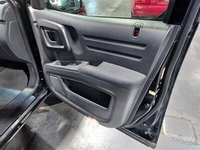 2013 Honda Ridgeline Sport   - Photo 27 - Rochelle, IL 61068