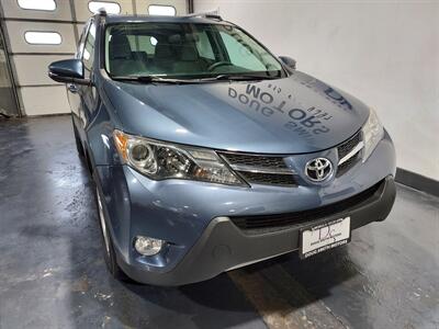 2014 Toyota RAV4 XLE  AWD - Photo 7 - Rochelle, IL 61068