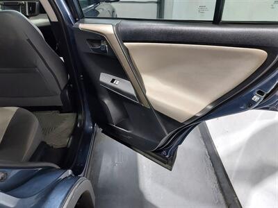 2014 Toyota RAV4 XLE  AWD - Photo 25 - Rochelle, IL 61068
