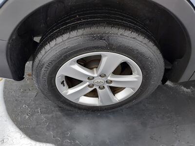 2014 Toyota RAV4 XLE  AWD - Photo 29 - Rochelle, IL 61068