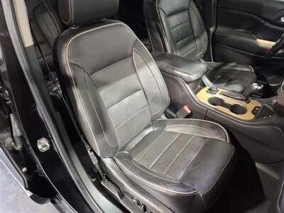 2018 GMC Acadia Denali AWD - Photo 11 - Rochelle, IL 61068