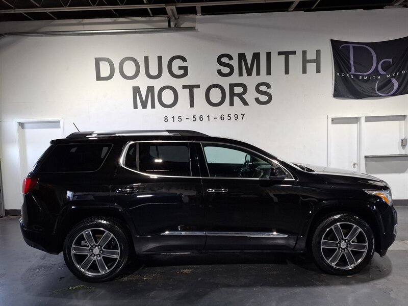 2018 GMC Acadia Denali  AWD - Photo 1 - Rochelle, IL 61068