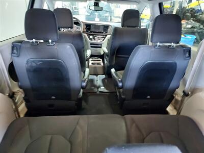 2017 Chrysler Pacifica Touring - Photo 23 - Rochelle, IL 61068