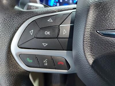 2017 Chrysler Pacifica Touring - Photo 16 - Rochelle, IL 61068