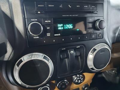 2012 Jeep Wrangler Sahara  2 DOOR - Photo 19 - Rochelle, IL 61068