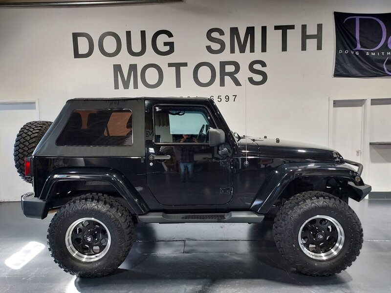 2012 Jeep Wrangler Sahara 2 DOOR - Photo 1 - Rochelle, IL 61068