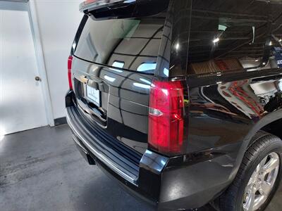 2016 Chevrolet Tahoe LTZ  4X4 - Photo 10 - Rochelle, IL 61068