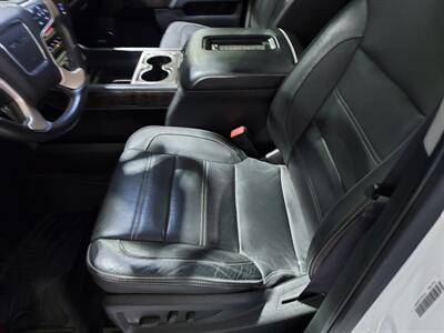 2016 GMC Sierra 2500 Denali CREW CAB DIESEL - Photo 12 - Rochelle, IL 61068