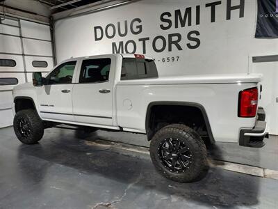 2016 GMC Sierra 2500 Denali CREW CAB DIESEL - Photo 4 - Rochelle, IL 61068
