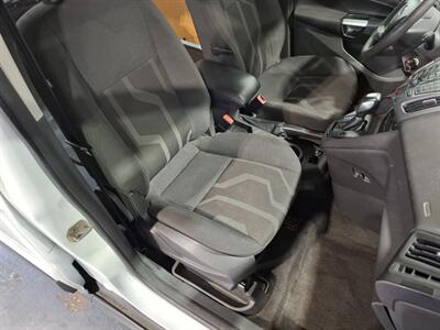 2014 Ford Transit Connect XLT Cargo - Photo 30 - Rochelle, IL 61068