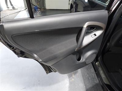 2009 Toyota RAV4 Sport   - Photo 22 - Rochelle, IL 61068
