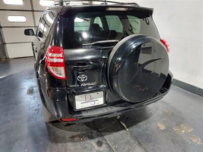 2009 Toyota RAV4 Sport   - Photo 10 - Rochelle, IL 61068