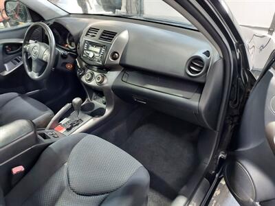 2009 Toyota RAV4 Sport   - Photo 19 - Rochelle, IL 61068