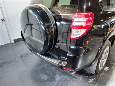2009 Toyota RAV4 Sport   - Photo 8 - Rochelle, IL 61068