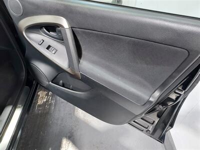 2009 Toyota RAV4 Sport   - Photo 23 - Rochelle, IL 61068