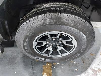 2017 RAM 1500 Rebel   - Photo 27 - Rochelle, IL 61068