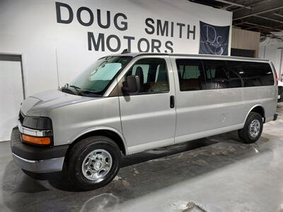 2017 Chevrolet Express LT 3500  15 passenger - Photo 2 - Rochelle, IL 61068