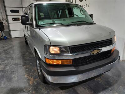 2017 Chevrolet Express LT 3500  15 passenger - Photo 8 - Rochelle, IL 61068