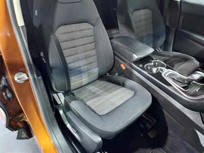 2017 Ford Edge SEL  AWD - Photo 13 - Rochelle, IL 61068