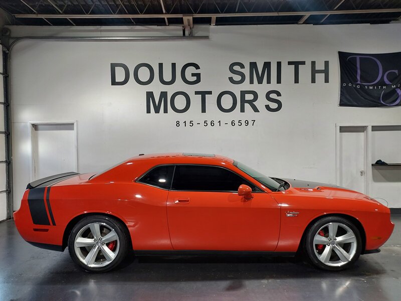 2009 Dodge Challenger SRT8 COUPE - Photo 1 - Rochelle, IL 61068