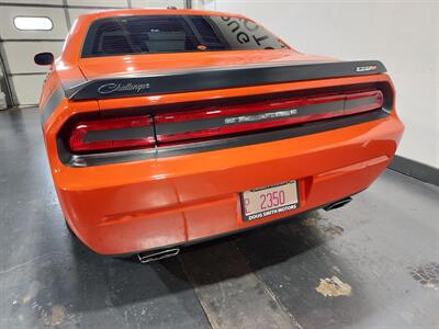 2009 Dodge Challenger SRT8  COUPE - Photo 8 - Rochelle, IL 61068