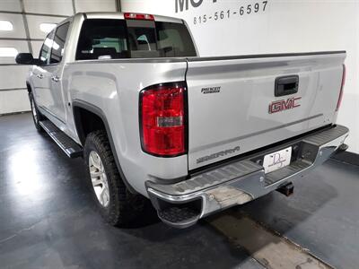 2015 GMC Sierra 1500 SLT   - Photo 10 - Rochelle, IL 61068