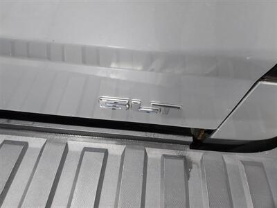 2015 GMC Sierra 1500 SLT   - Photo 33 - Rochelle, IL 61068