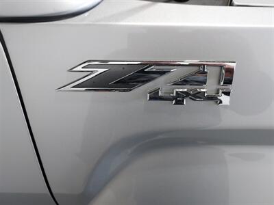 2015 GMC Sierra 1500 SLT   - Photo 23 - Rochelle, IL 61068
