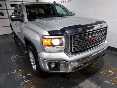 2015 GMC Sierra 1500 SLT   - Photo 11 - Rochelle, IL 61068