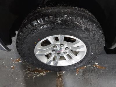 2015 GMC Sierra 1500 SLT   - Photo 24 - Rochelle, IL 61068