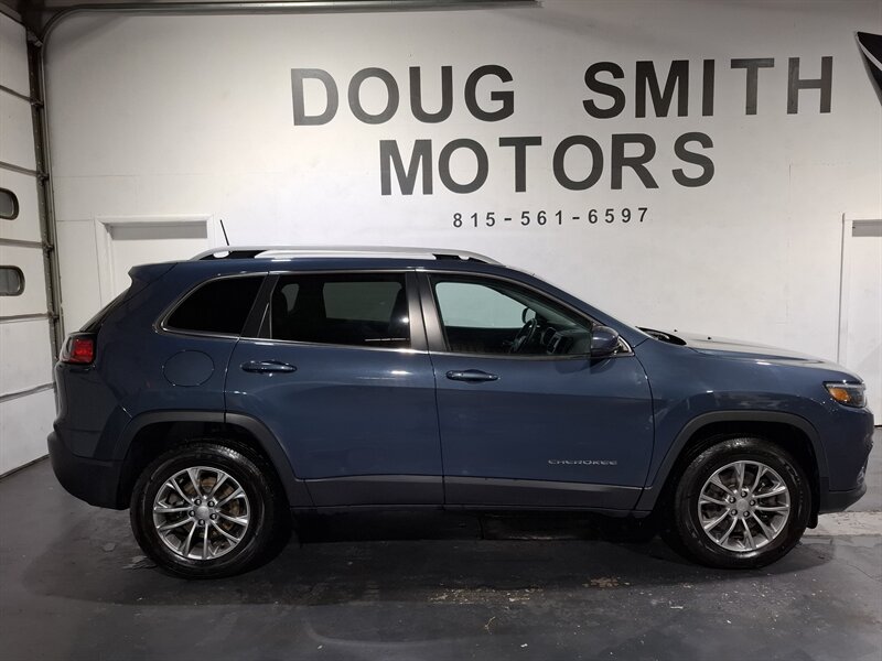 2020 Jeep Cherokee Latitude Plus 4WD   - Photo 1 - Rochelle, IL 61068