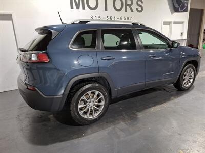 2020 Jeep Cherokee Latitude Plus 4WD   - Photo 17 - Rochelle, IL 61068