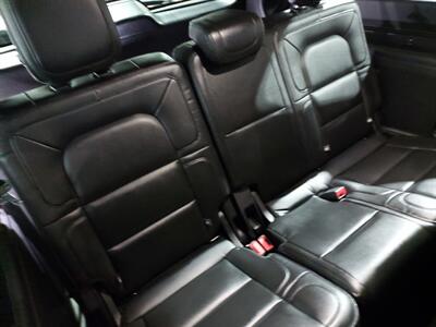 2018 Lincoln Navigator L Reserve  4WD - Photo 13 - Rochelle, IL 61068