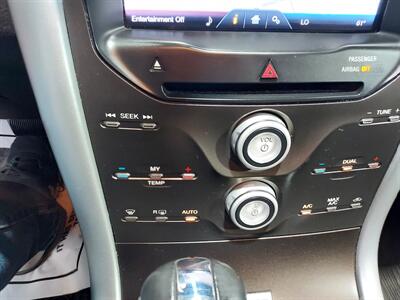 2013 Ford Edge SEL  AWD WITH LEATHER - Photo 22 - Rochelle, IL 61068