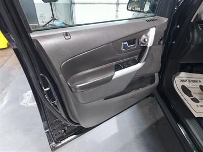 2013 Ford Edge SEL  AWD WITH LEATHER - Photo 18 - Rochelle, IL 61068