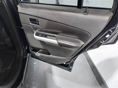 2013 Ford Edge SEL  AWD WITH LEATHER - Photo 16 - Rochelle, IL 61068