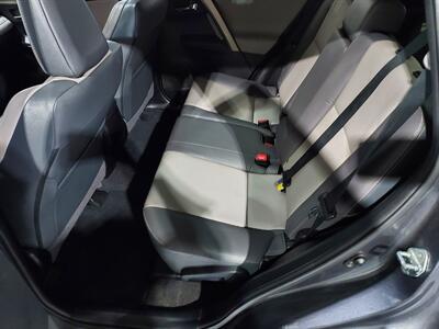 2015 Toyota RAV4 Limited  SUV 4X4 - Photo 12 - Rochelle, IL 61068