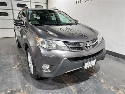 2015 Toyota RAV4 Limited  SUV 4X4 - Photo 4 - Rochelle, IL 61068
