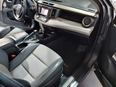 2015 Toyota RAV4 Limited  SUV 4X4 - Photo 13 - Rochelle, IL 61068