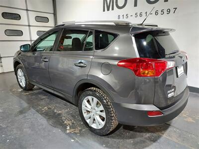 2015 Toyota RAV4 Limited  SUV 4X4 - Photo 8 - Rochelle, IL 61068
