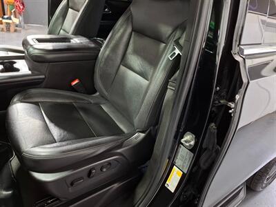 2021 Chevrolet Tahoe LT   - Photo 11 - Rochelle, IL 61068
