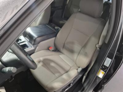2018 Ford F-150 XLT FX4 CREW CAB 4X4 - Photo 11 - Rochelle, IL 61068