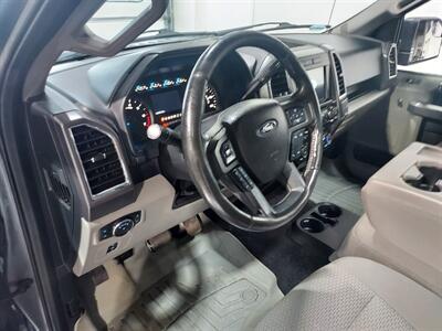 2016 Ford F-150 XLT FX4  CREW CAB 4X4 5.0 - Photo 12 - Rochelle, IL 61068