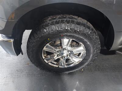 2016 Ford F-150 XLT FX4  CREW CAB 4X4 5.0 - Photo 27 - Rochelle, IL 61068