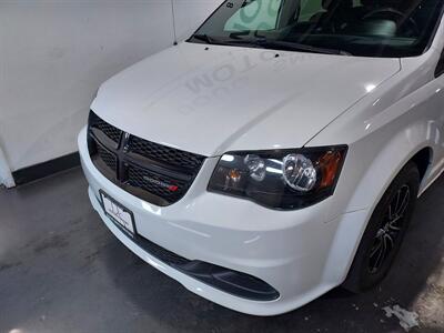 2016 Dodge Grand Caravan SE PLUS   - Photo 5 - Rochelle, IL 61068